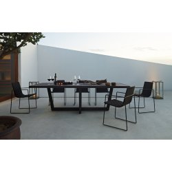 UDENDRS BORD MED DESIGN STEL