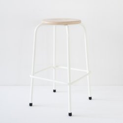 H�J TABURET MED FODST�TTE / 65 CM