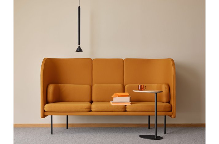 TUNE LYDABSORBERENDE LOUNGESOFA