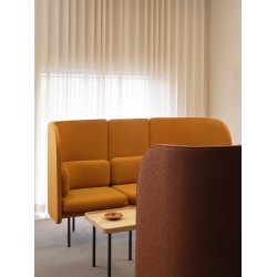 TUNE LYDABSORBERENDE LOUNGESOFA