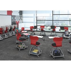 MIA ELEVSTOL MED BORD