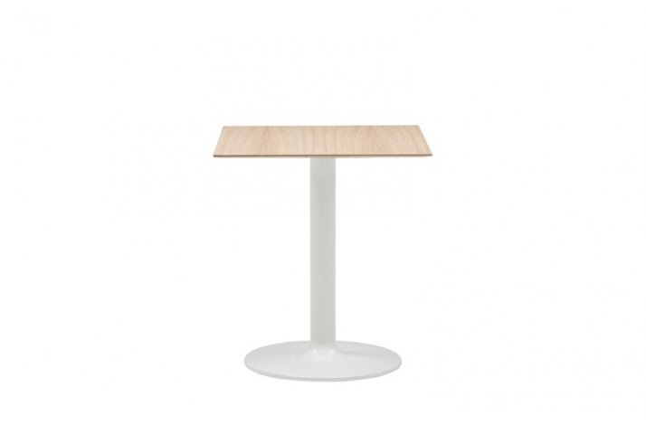 RUND SJLEFOD / KVADRATISK LOUNGEBORD / TR FINISH - EG