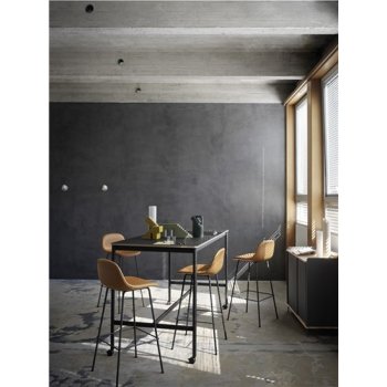 BASE HIGH TABLE MED HJUL