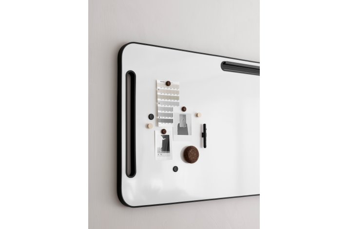 NOTE WHITEBOARD MED HNDTAG