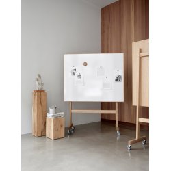 WOOD MOBILE - WHITEBOARDTAVLE MED RAMME OG STATIV I EG