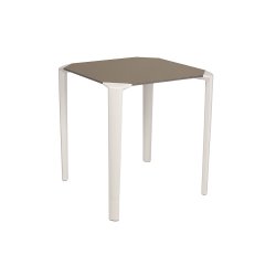 ONE TABLE - TIL UDENDRS OG INDENDRS