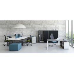 OGI_Q SKRIVEBORD MED MEDEBEN