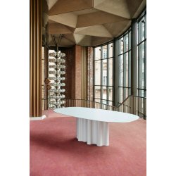 TEATRO MAGICO - Rundt og ovalt bord