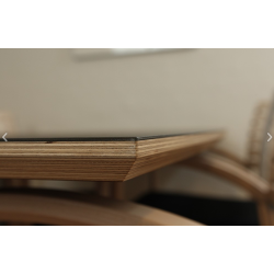 DESIGN OVERFLADE MED BIRKEKRYDSFINR KERNE