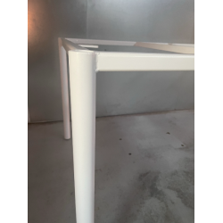 BORDSTEL MED RUNDE BEN 205 x 95 cm. nu kr. 500.- Normal kr.  4.500.- 