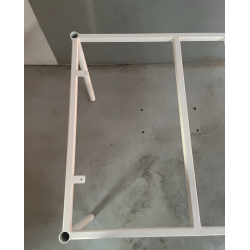 BORDSTEL MED RUNDE BEN 205 x 95 cm. nu kr. 500.- Normal kr.  4.500.- 