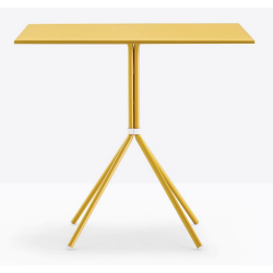 Nolita Bordstel restvare, ude eller indebrug, Brunlig sand nu kr. 300.- normal kr. 1.160.-