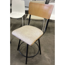 Drejestol, sort stel, b�g s�de nu kr. 300.- pr. stk. normal kr. 1.490.- 