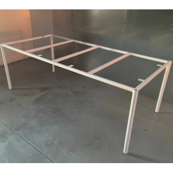 Bordramme hvid med runde ben, nu kun 500 kr. 