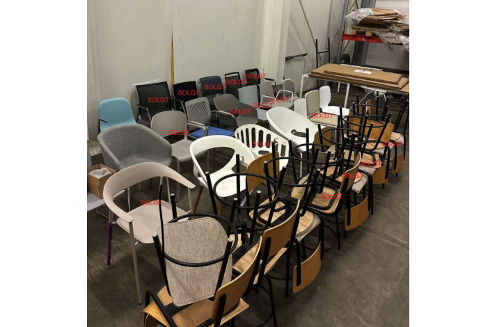 Forskellige reststole, uanset f�r pris nu kr. 100.- 