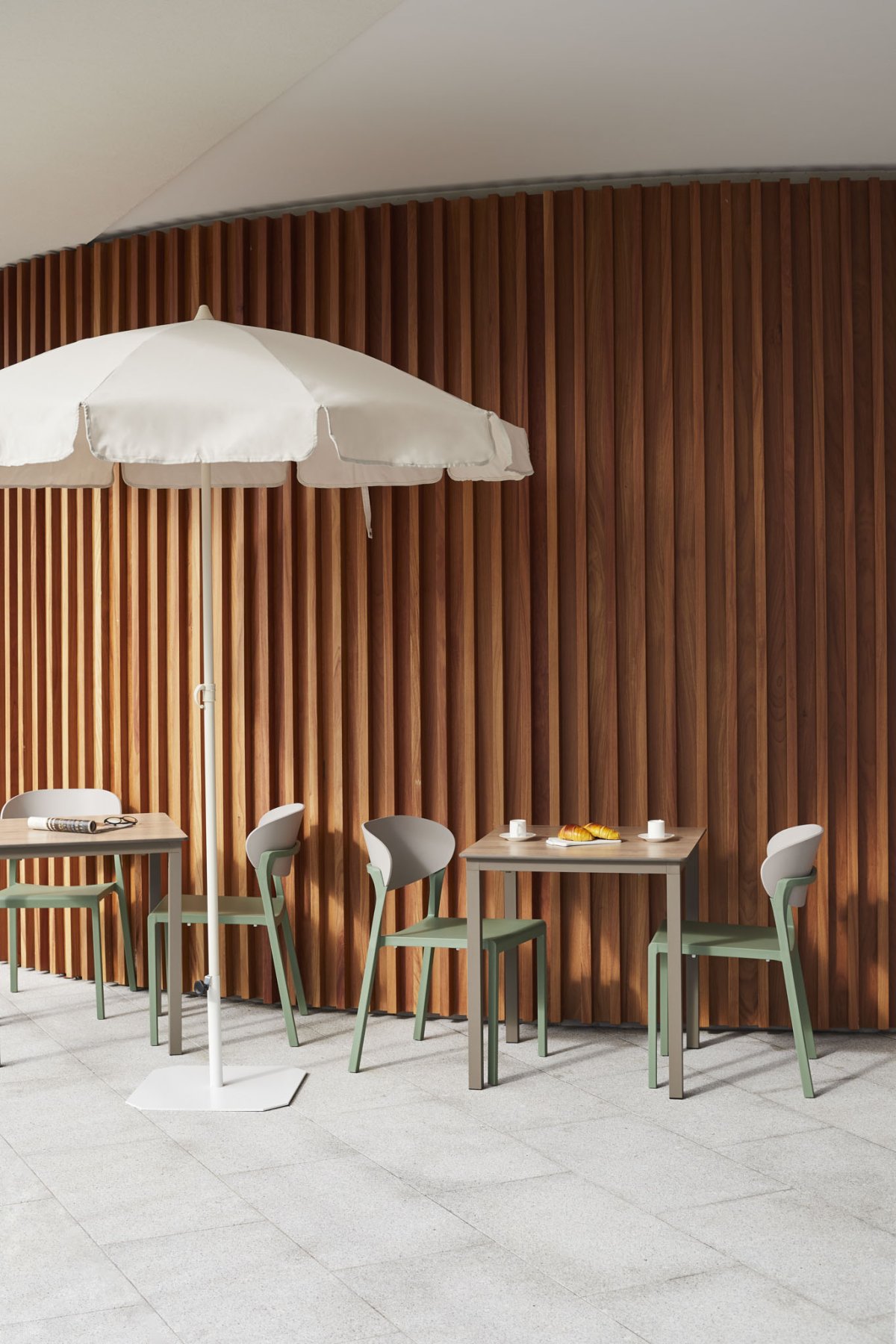 MONACO TABLE - UDENDØRS BORDE - FURNBYOX / MORE OFFICE DESIGN