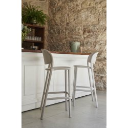 TRENA CHAIR - MED OG UDEN ARMLN