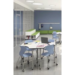 ELEVBNK MED HYLDER OG HJUL 