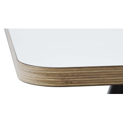 LAMINAT MED BIRKEKRYDSFINR KERNE