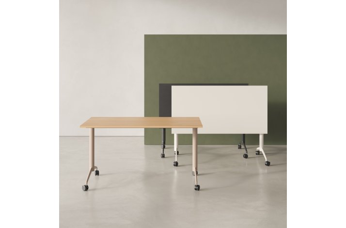 CARMA FOLDING TABLE