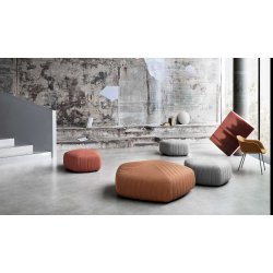 FIVE POUF
