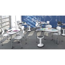 ELEVBORD MED KURVET KANT