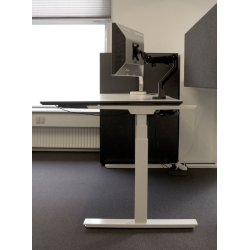 FLOW HVE SNKE STEL MED FIRKANTEDE BEN / TO SJLET