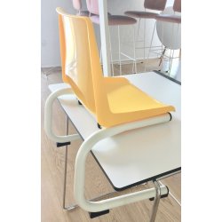 Chaise plastique ELEVSTOL / TIL OPH�NG BORDKANT