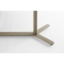 GUNE TABLE - FLERE HJDER OG STEL