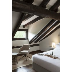 HANNA SWIWEL CHAIR - MED OG UDEN HJUL