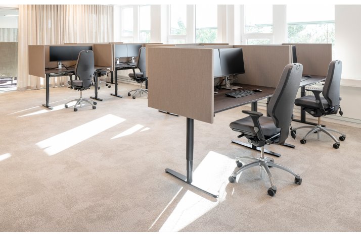 OPTIMA 40 BORDSKRM MED AFTAGELIGT BETRK / RUNDE HJRNER