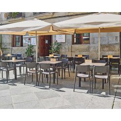 ONE TABLE - TIL UDENDRS OG INDENDRS