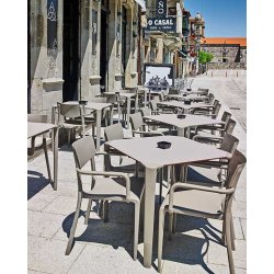 ONE TABLE - TIL UDENDRS OG INDENDRS