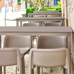 URBAN BORD - TIL UDENDRS OG INDENDRS