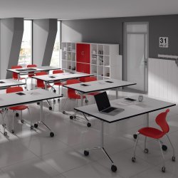 MIA ELEVSTOL MED HJUL