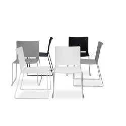 MULTI STOL I FLERE FARVER